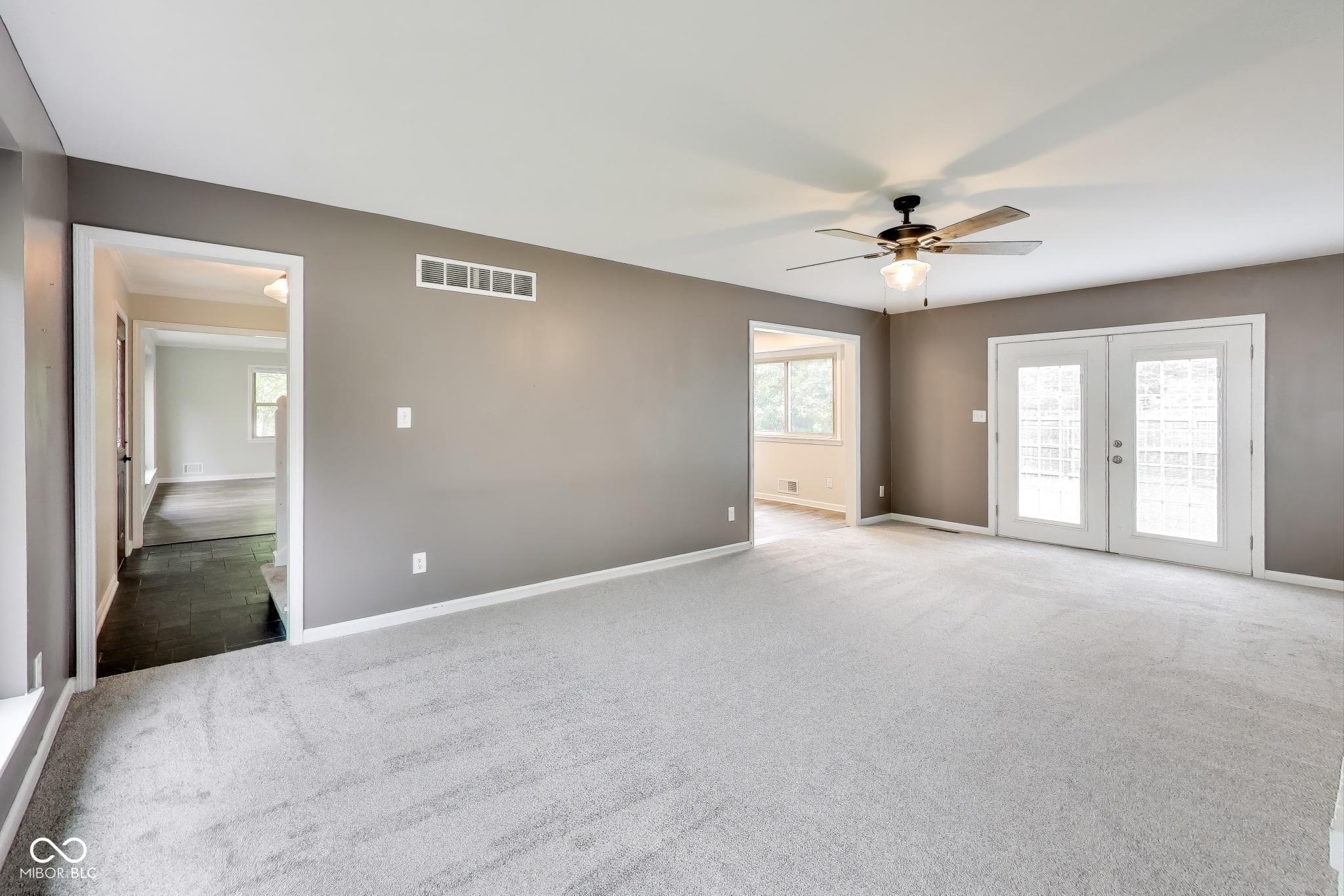 7222 Brompton Court Indianapolis, IN 46250 - Photo 8 of 38