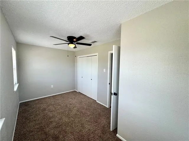 $1,400 | 900 Ave H, Unit D, Westwego, LA 70094