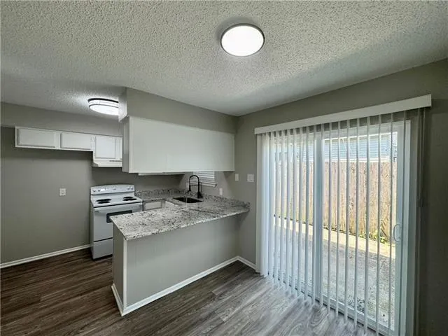 $1,400 | 900 Ave H, Unit D, Westwego, LA 70094