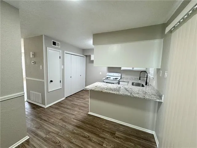 $1,400 | 900 Ave H, Unit D, Westwego, LA 70094