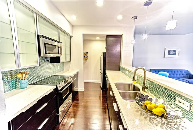 $2,900 | 1501 Barton Springs Road, Unit 240, Austin, TX 78704