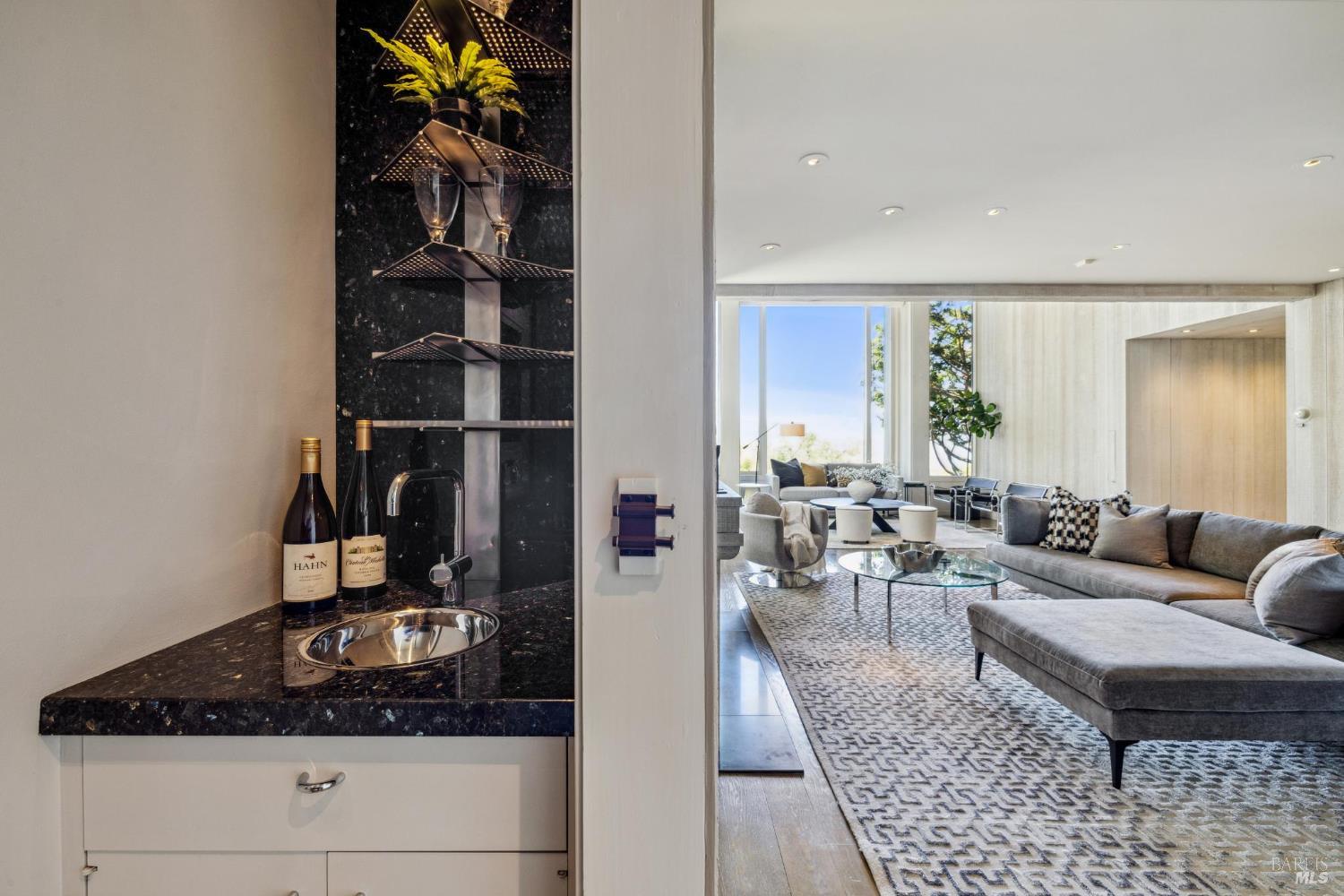 83 Mt Tiburon Road Tiburon, CA 94920 - Photo 10 of 99