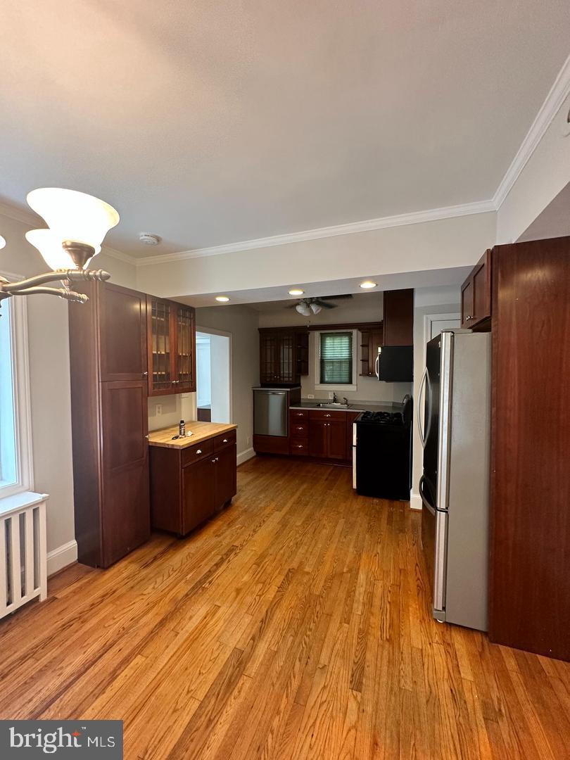2702 Ridge Rd Drive Alexandria, VA 22302 - Photo 5 of 27 Kitchen