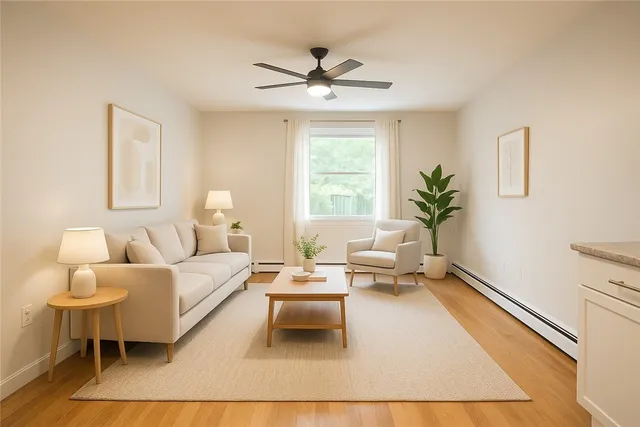 $1,700 | 420 Woodward Road, Unit 33, North Providence, RI 02904