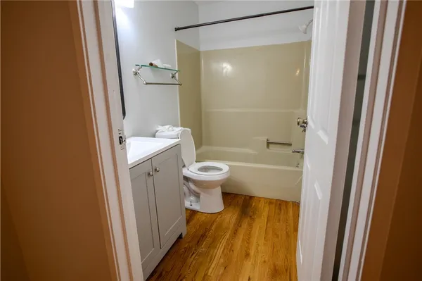 $1,700 | 420 Woodward Road, Unit 33, North Providence, RI 02904