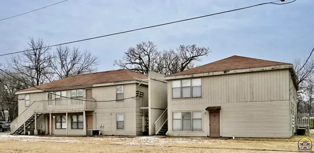 $840,000 | 111 Northwest Hardt Avenue, Topeka, KS 66608