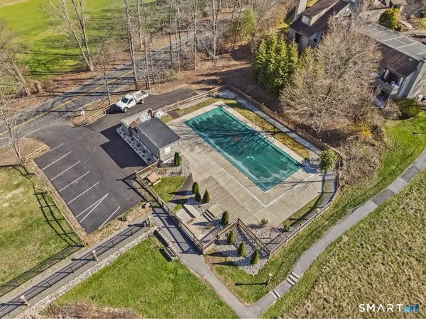 $253,900 | 29 Heritage Village, Unit B, Southbury, CT 06488