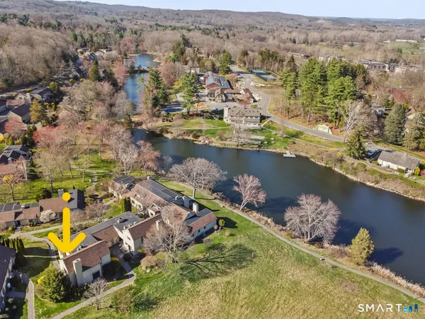 $253,900 | 29 Heritage Village, Unit B, Southbury, CT 06488