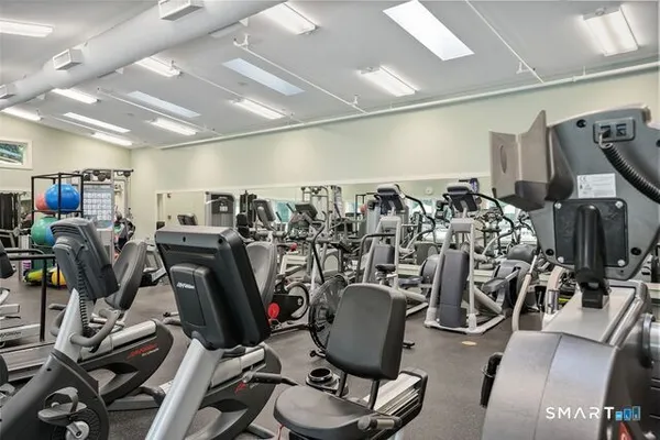 $253,900 | 29 Heritage Village, Unit B, Southbury, CT 06488