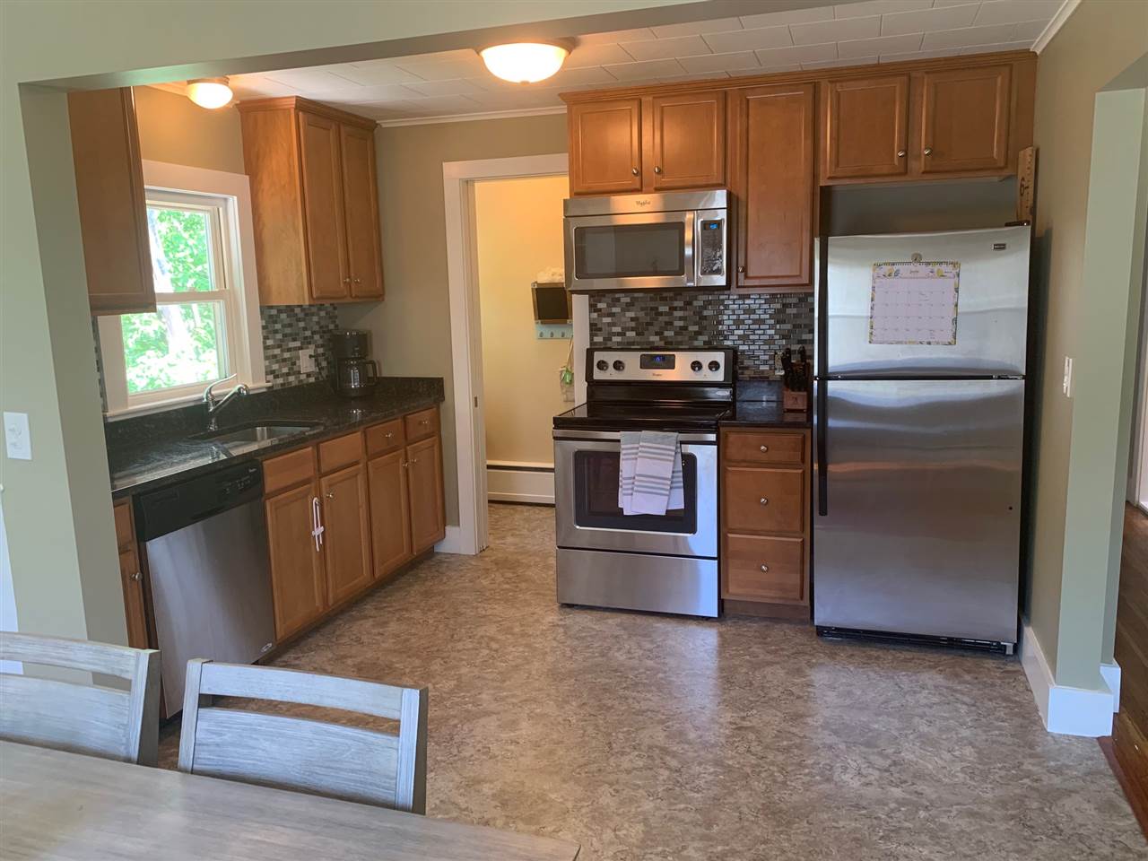 5 Edith Avenue Nashua, NH 03064 - Photo 7 of 18 Gallery Image 7