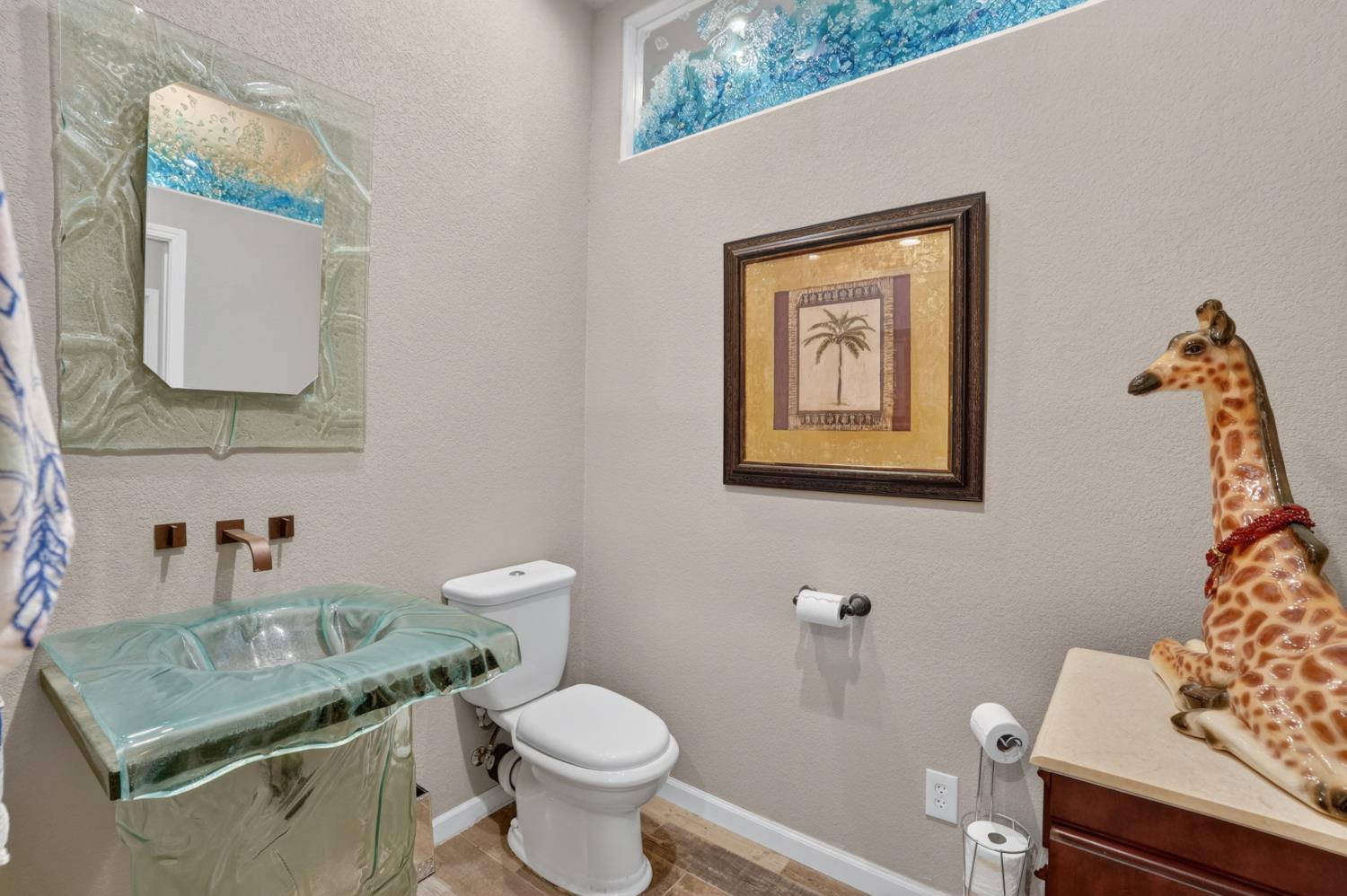 12900 Ivie Road Herald, CA 95638 - Photo 16 of 85 South wing primary bathroom