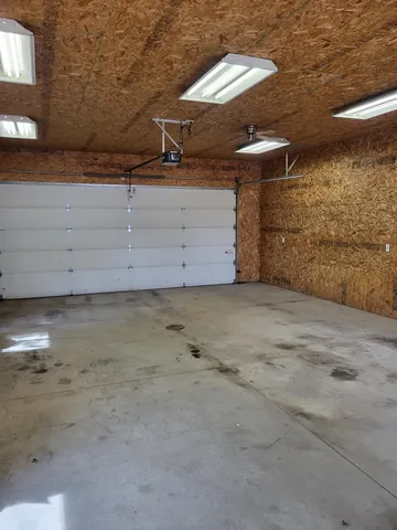 $185,000 | 301 Superior Street, Milroy, MN 56263