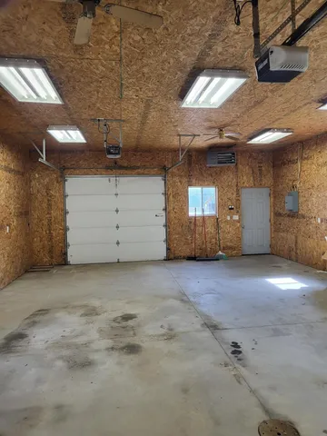 $185,000 | 301 Superior Street, Milroy, MN 56263