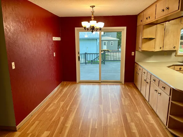 $185,000 | 301 Superior Street, Milroy, MN 56263