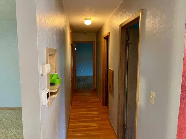 $185,000 | 301 Superior Street, Milroy, MN 56263