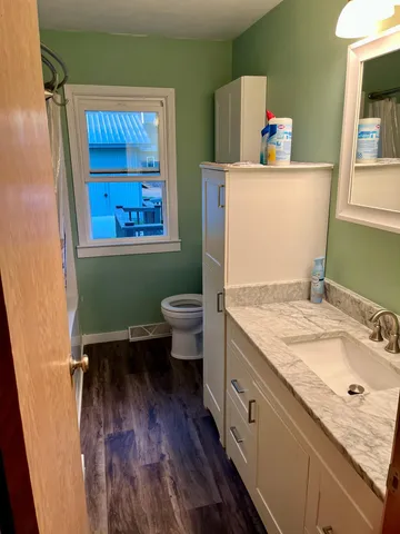 $185,000 | 301 Superior Street, Milroy, MN 56263