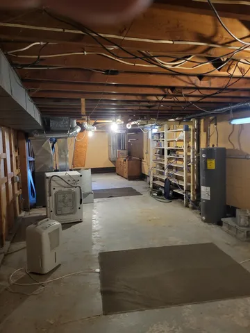 $185,000 | 301 Superior Street, Milroy, MN 56263