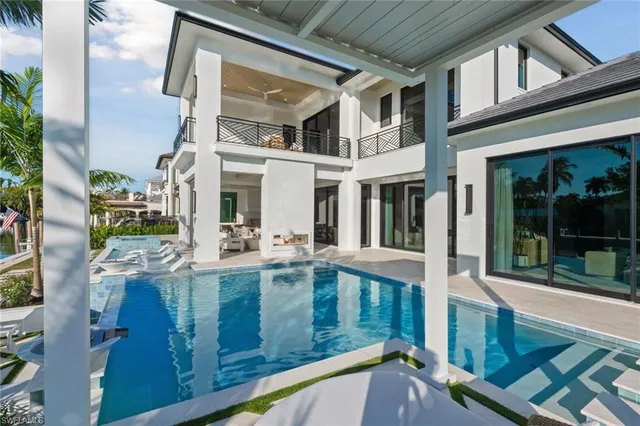 $19,995,000 | 1990 7th Street South, Naples, FL 34102