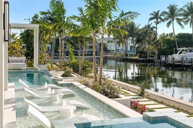 $19,995,000 | 1990 7th Street South, Naples, FL 34102