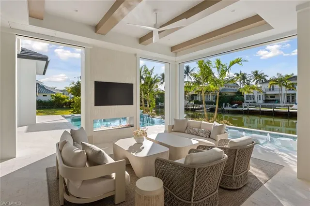 $19,995,000 | 1990 7th Street South, Naples, FL 34102