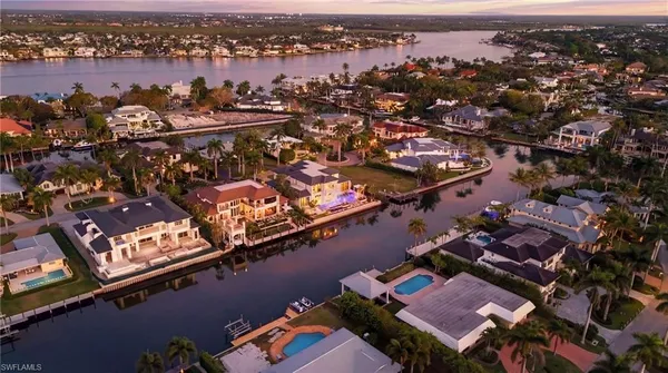 $19,995,000 | 1990 7th Street South, Naples, FL 34102