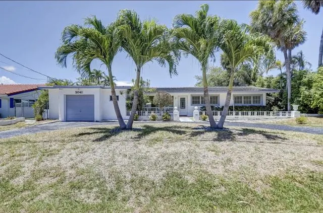 $2,200,000 | 2041 Coral Reef Drive, Lauderdale-by-the-Sea, FL 33062