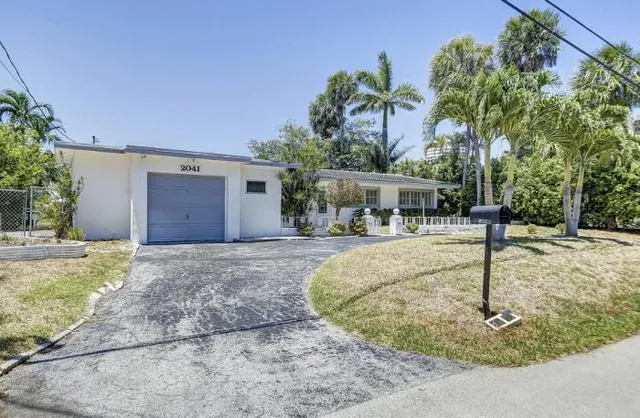 $2,200,000 | 2041 Coral Reef Drive, Lauderdale-by-the-Sea, FL 33062