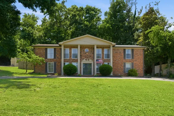 $659,900 | 6805 Cloudland Drive, Nashville, TN 37205