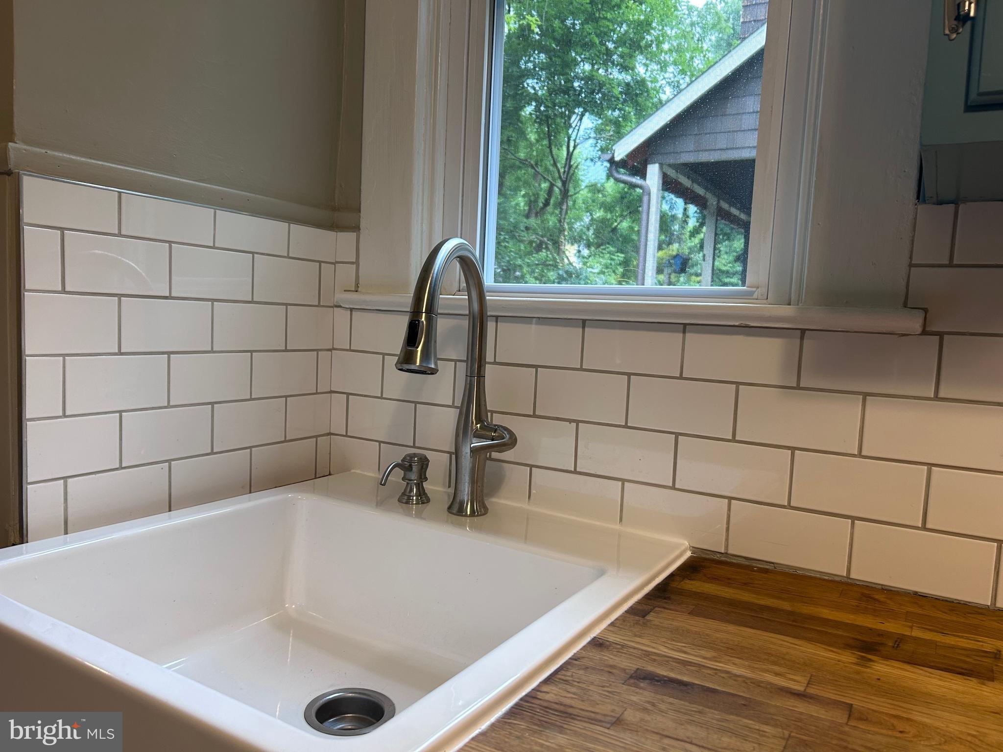5108 Norwood Road Baltimore, MD 21212 - Photo 5 of 32 Kitchen