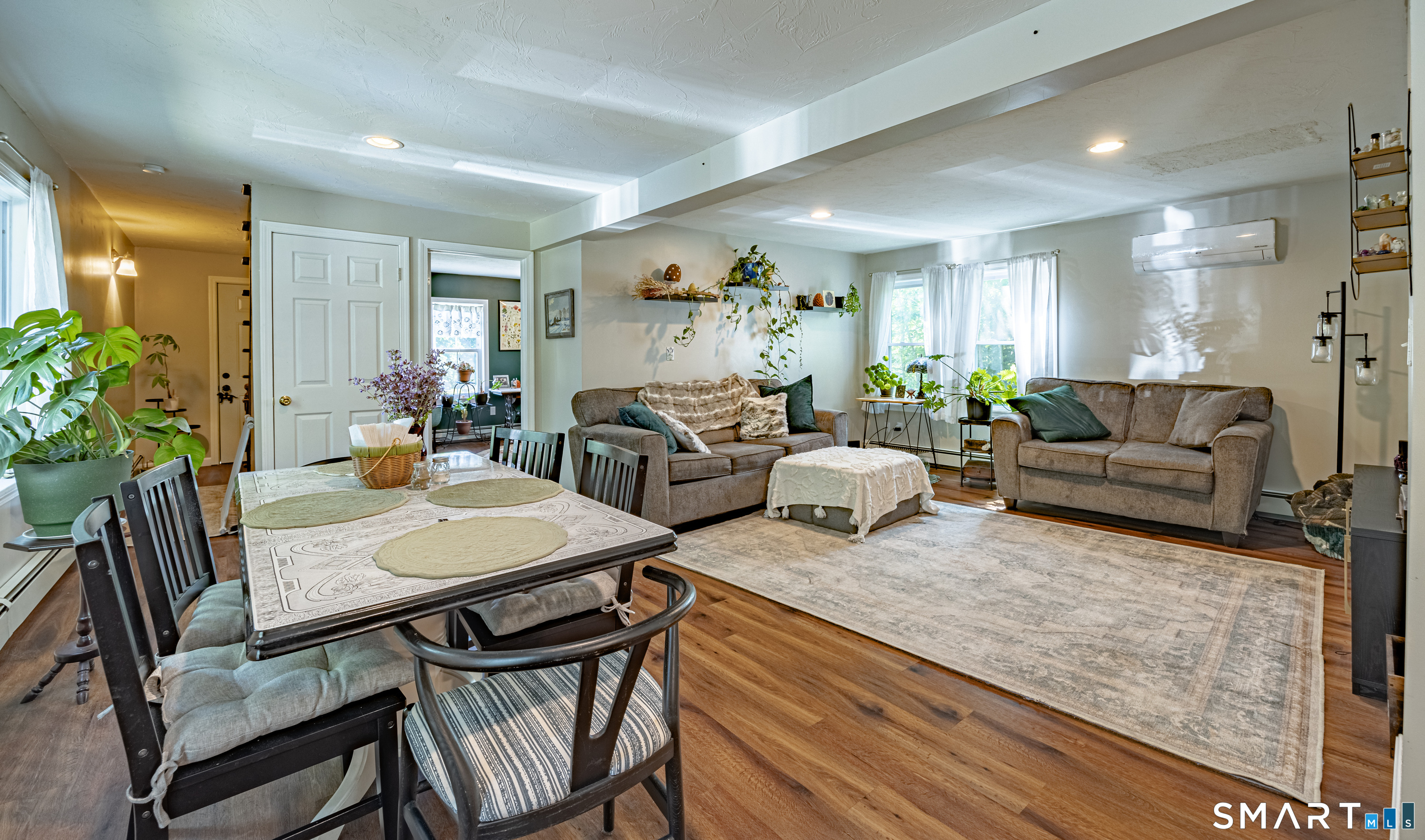 1414 Hartford Pike Killingly, CT 06243 - Photo 12 of 20