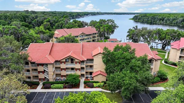 $290,000 | 99 Broad River Place, Unit 2105, Welaka, FL 32193