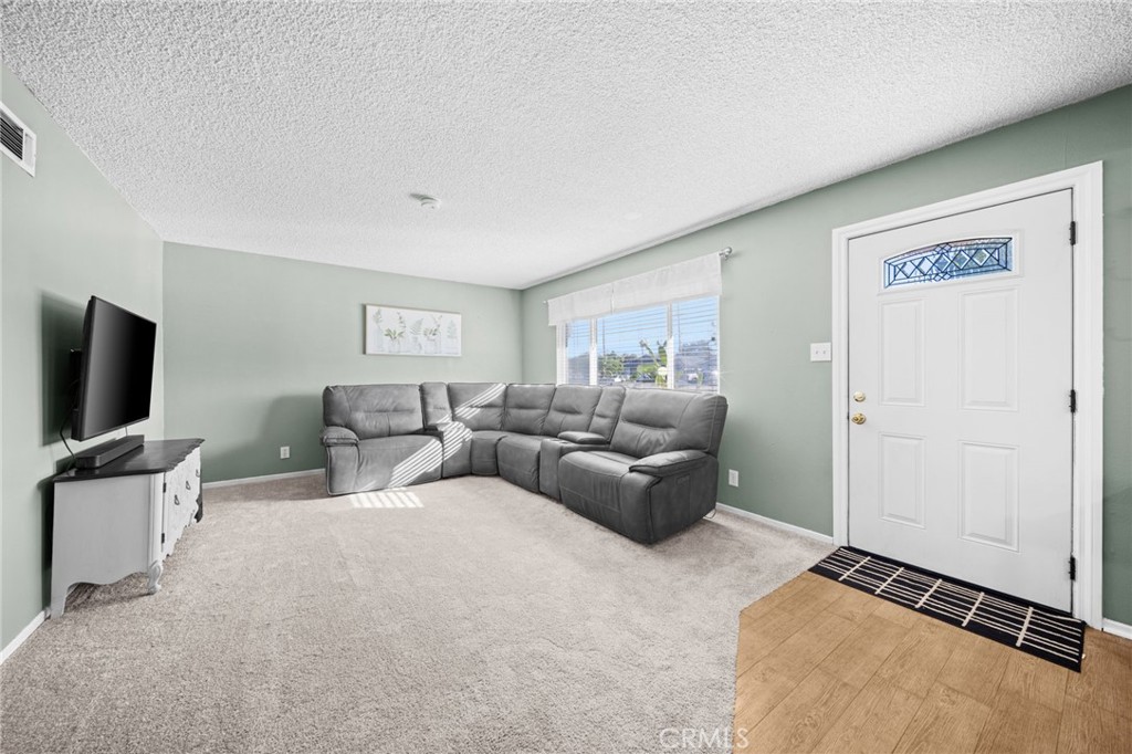 4229 Wheeler Street Riverside, CA 92503 - Photo 5 of 53 Gallery Image 5