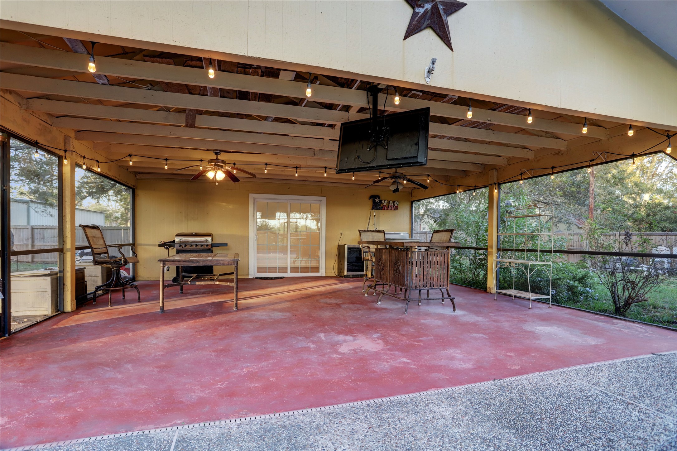 238 Bridge Street Glen Flora, TX 77443 - Photo 25 of 34 a view of a room with furniture and a large window