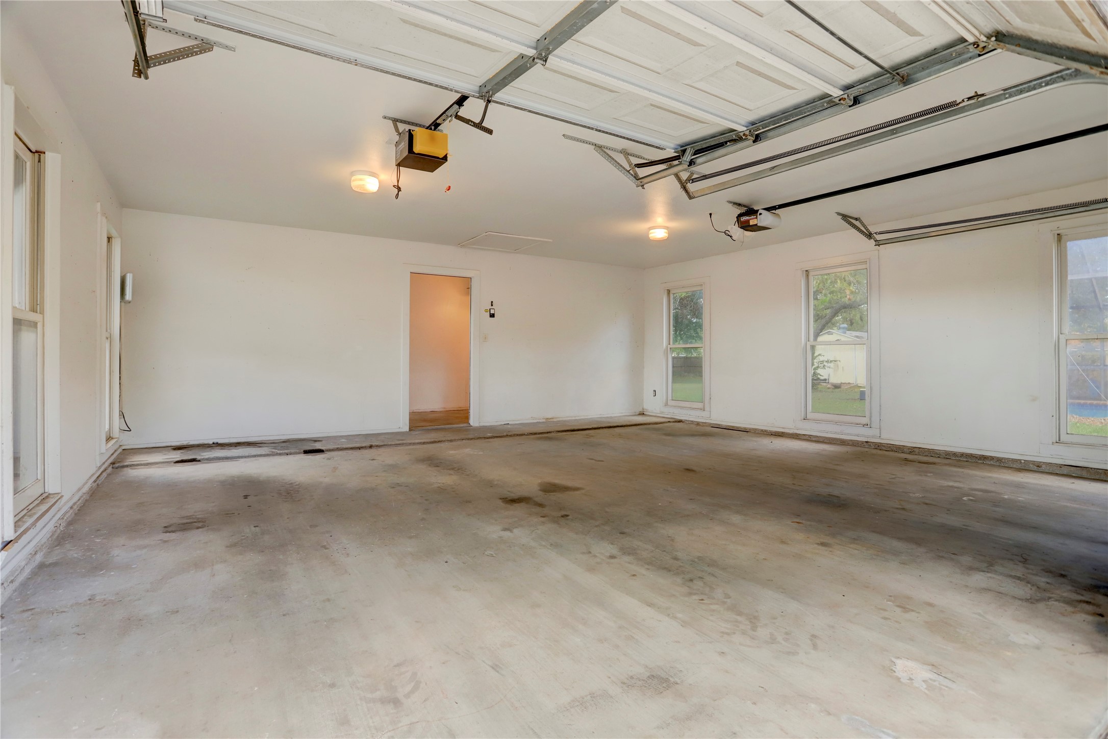 238 Bridge Street Glen Flora, TX 77443 - Photo 29 of 34 a view of a empty room