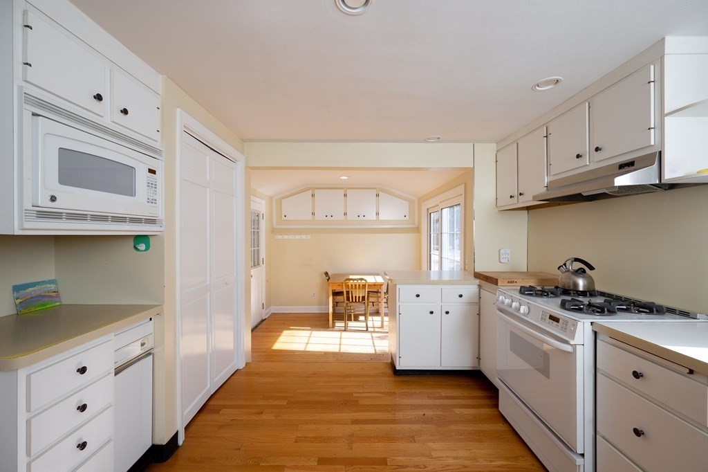 40 Governor Andrew Road Hingham, MA 02043 - Photo 13 of 34 Gallery Image 13