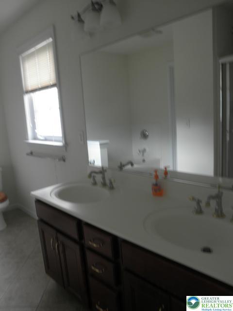 4160 Ross Road Bethlehem, PA 18020 - Photo 17 of 24