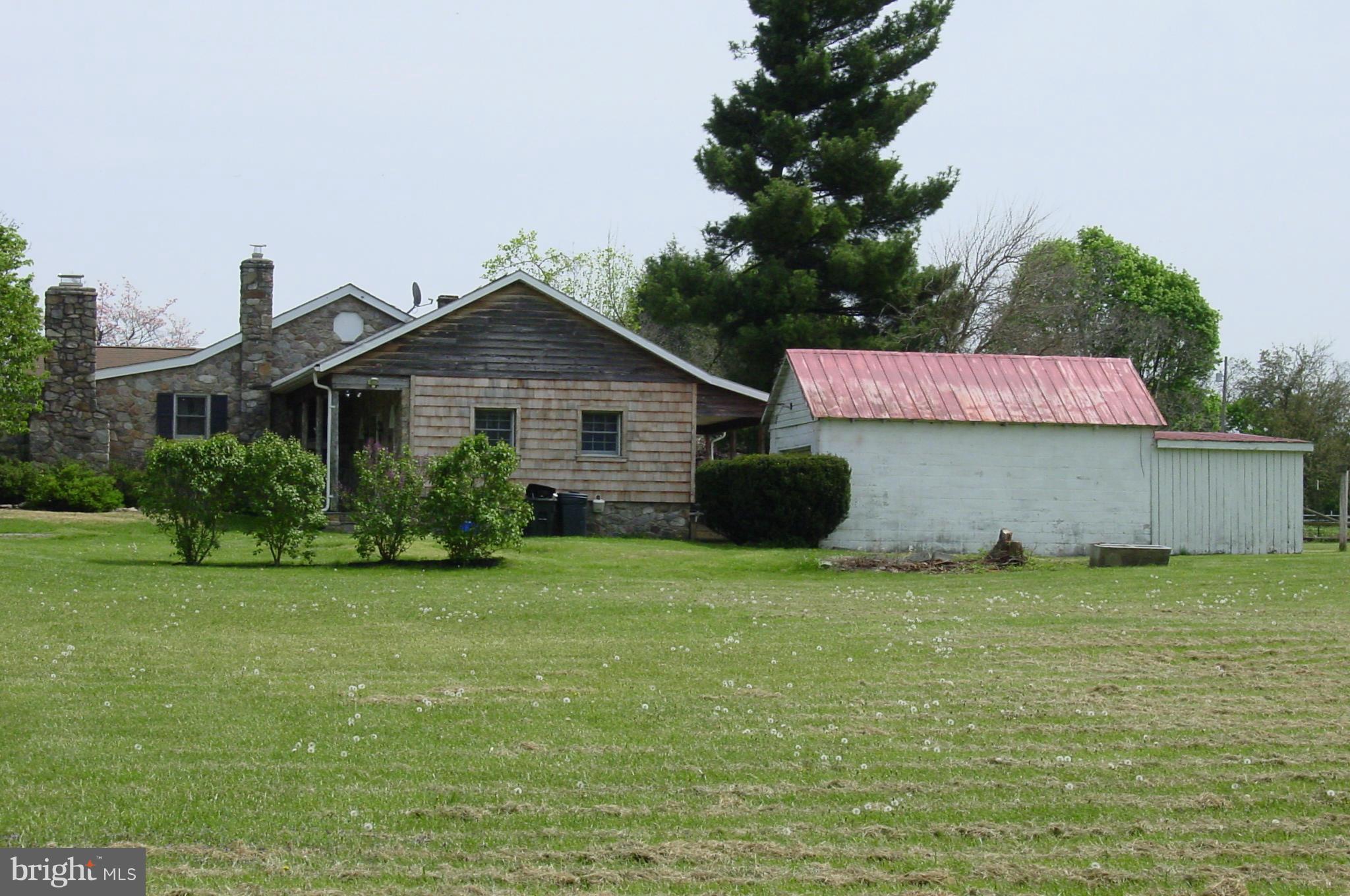 21000 Whites Ferry Road Poolesville, MD 20837 - Photo 4 of 17 Exterior (General)