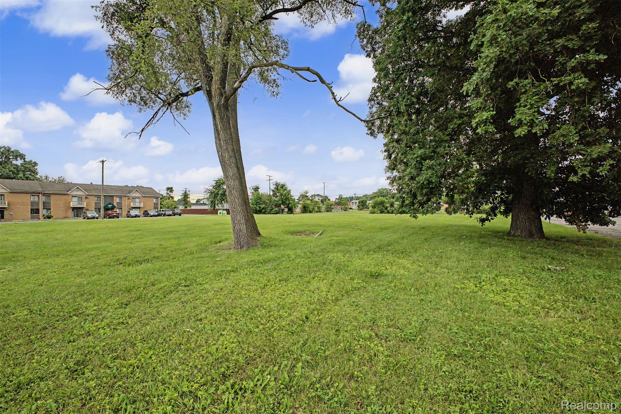 26156 Michigan Avenue Inkster, MI 48141 - Photo 11 of 18 06.jpg