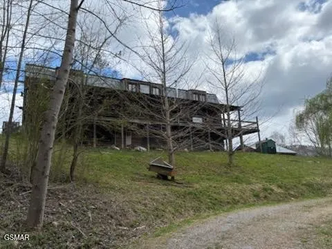 $1,200,000 | 1701 Birch Drive, Sevierville, TN 37876