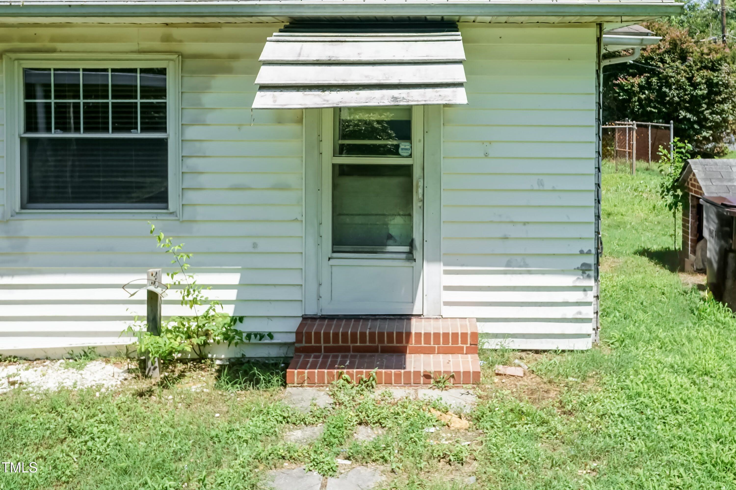 310 Spring Street Durham, NC 27703 - Photo 17 of 43 Patio