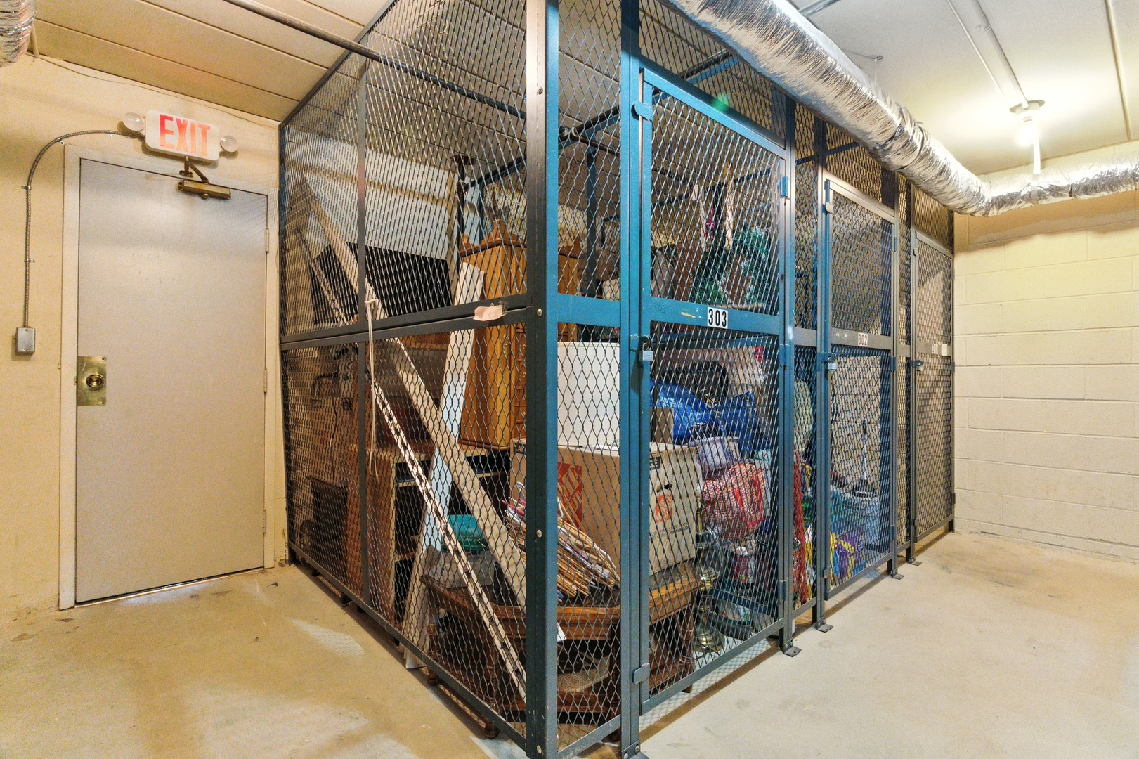 1207 South Old Wilke Road, Unit 303 Rolling Meadows, IL 60005 - Photo 28 of 34 a view of an entryway