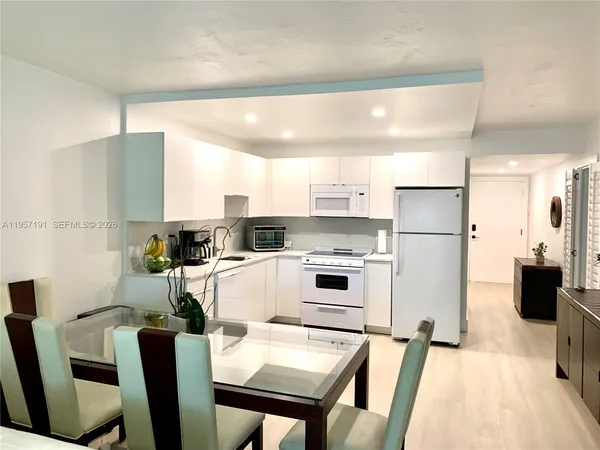 $4,200 | 240 Galen Drive, Unit 206, Key Biscayne, FL 33149