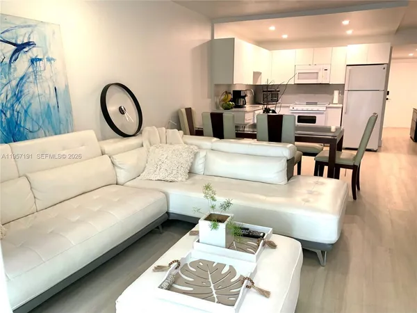 $4,200 | 240 Galen Drive, Unit 206, Key Biscayne, FL 33149