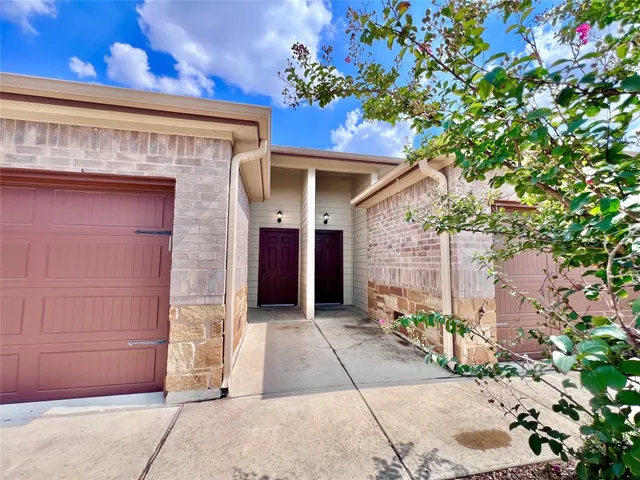 $499,900 | 143 Samuel Drive, Unit A & B, Buda, TX 78610