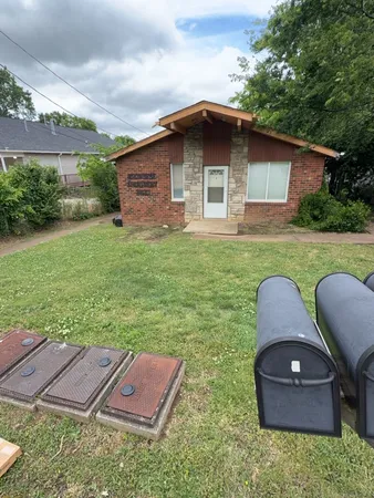 $995 | 2830 Georgia Avenue, Nashville, TN 37209