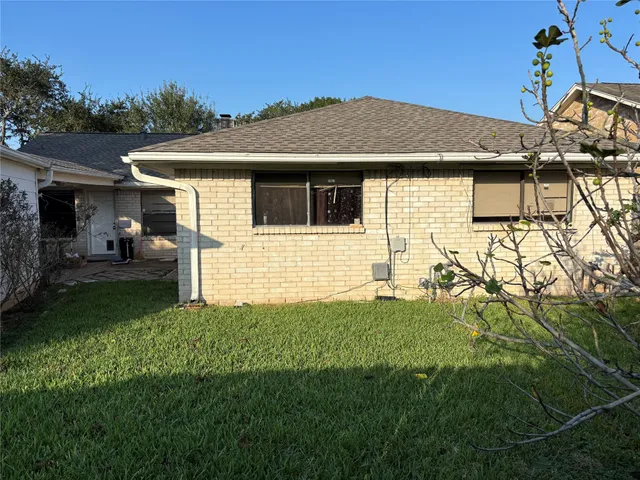 $2,300 | 2906 Green Fields Drive, Sugar Land, TX 77479