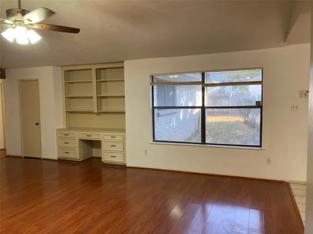 $2,300 | 2906 Green Fields Drive, Sugar Land, TX 77479