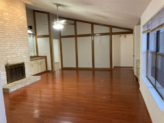 $2,300 | 2906 Green Fields Drive, Sugar Land, TX 77479