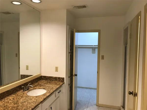 $2,250 | 2906 Green Fields Drive, Sugar Land, TX 77479