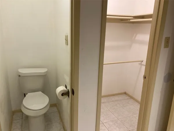 $2,250 | 2906 Green Fields Drive, Sugar Land, TX 77479